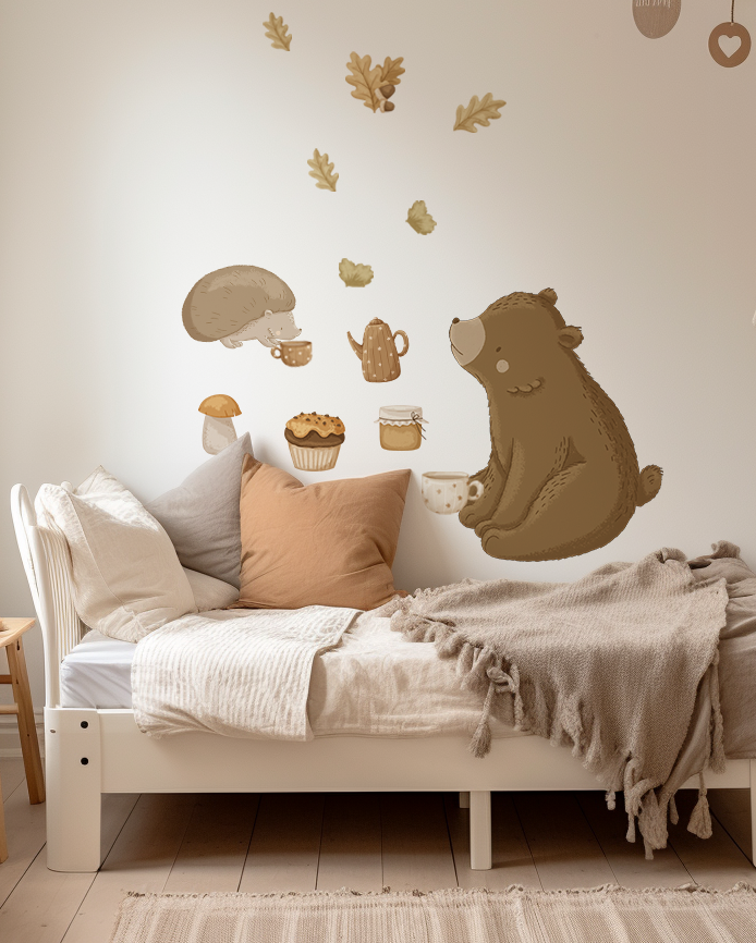 Sticker textil pentru camera copiilor cu animalele padurii urs si arici